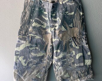 vintage camo cargo shorts