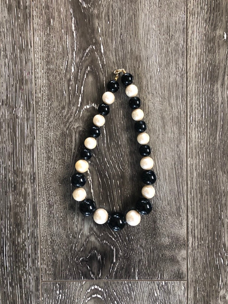 Vintage Large Pearl Beaded Choker