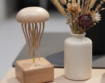 Decorazione in legno a forma di medusa, ornamento da scrivania in legno, scultura in legno fatta a mano, decorazione per la casa a forma di medusa, regalo artistico in legno, giocattolo cinetico in legno