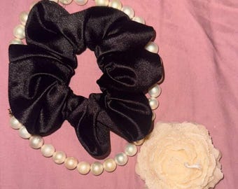 Satijnen scrunchies van Kade