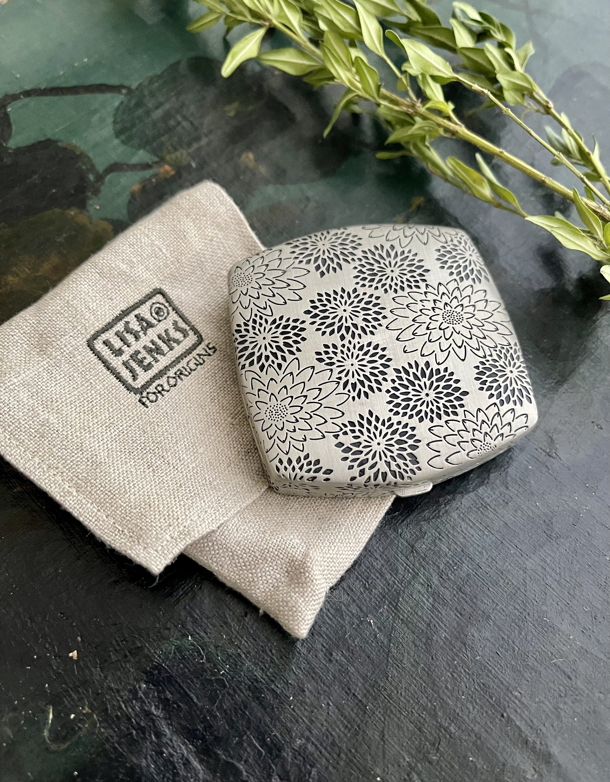 Vintage Lisa Jenks for Origins: Powder Compact