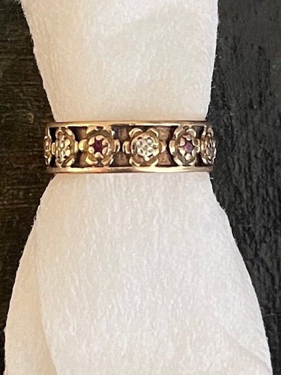 1950’s Garnet & Gold Band Ring! - image 3