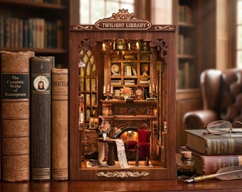 DIY Twilight Bibliothek Buch Nook Kit, Miniatur Bücherregal Einsatz Dekor, warmes LED-Licht