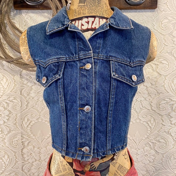 1990’s Cropped Denim Blue Jean Vest size M-L