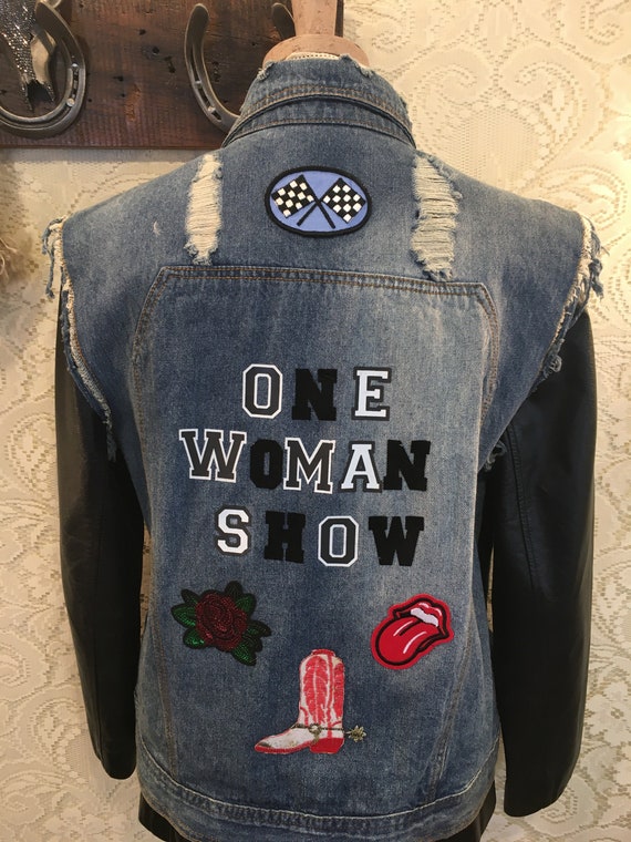 One woman show, Embellished Denim Vest with Patch… - image 5