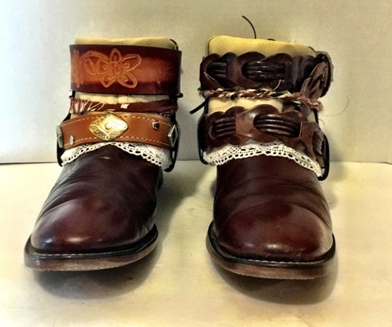 Vintage Laredo Mahagony Belt Booties with Lace size 8 to 8 1/2