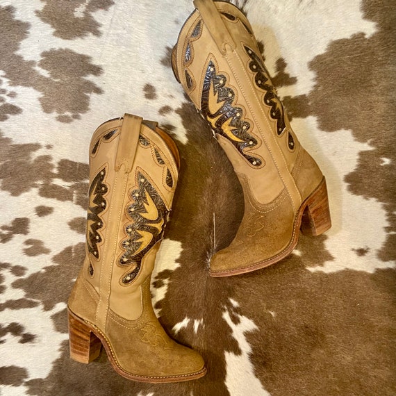 Vintage Miss Capezio Cowgirl Boots with Butterfly Inlays women’s size 6 M