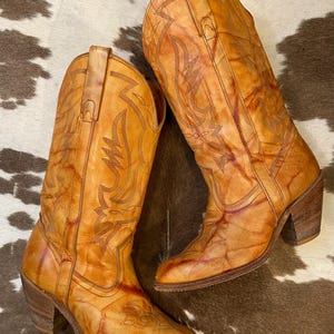 Vintage Miss Capezio Tan Marbeled Leather Cowgirl Boots women’s size 9 1/2 M