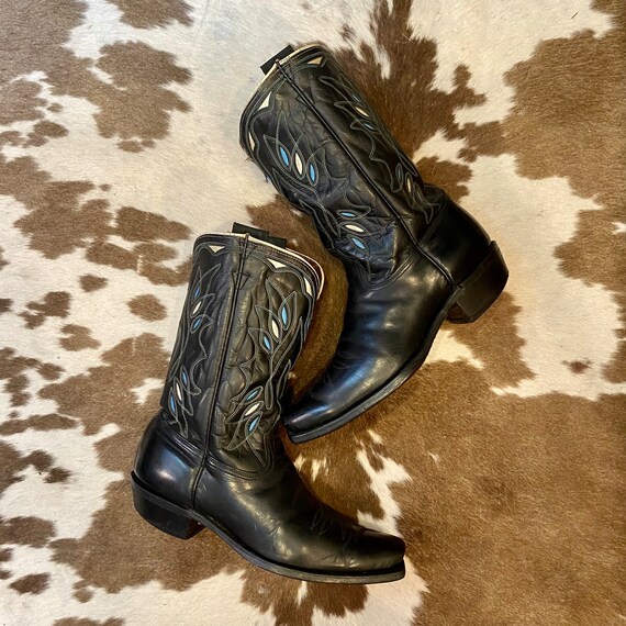 1960s Collectors Black Leather Acme Cowboy Western Boots with Fancy Turquoise and White Inlays and cloth pull tabs men’s 9D women’s 9 1/2 M