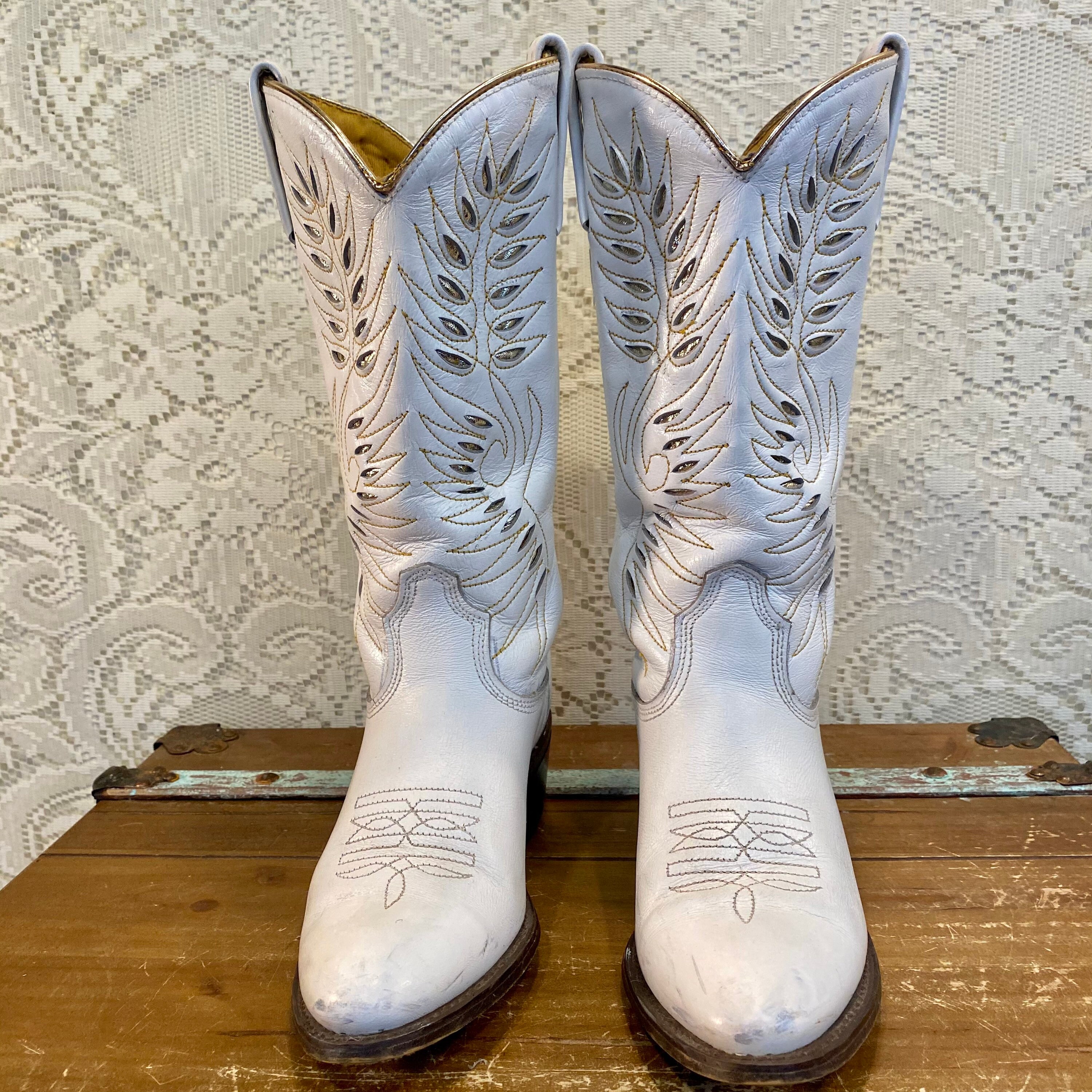 white cowgirl boots costume