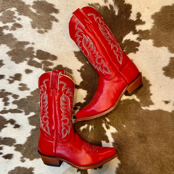 Vintage Nocona Red Leather Wetern Cowgirl Boots with Fancy Stitched Vamps women’s size 7 1/2 B