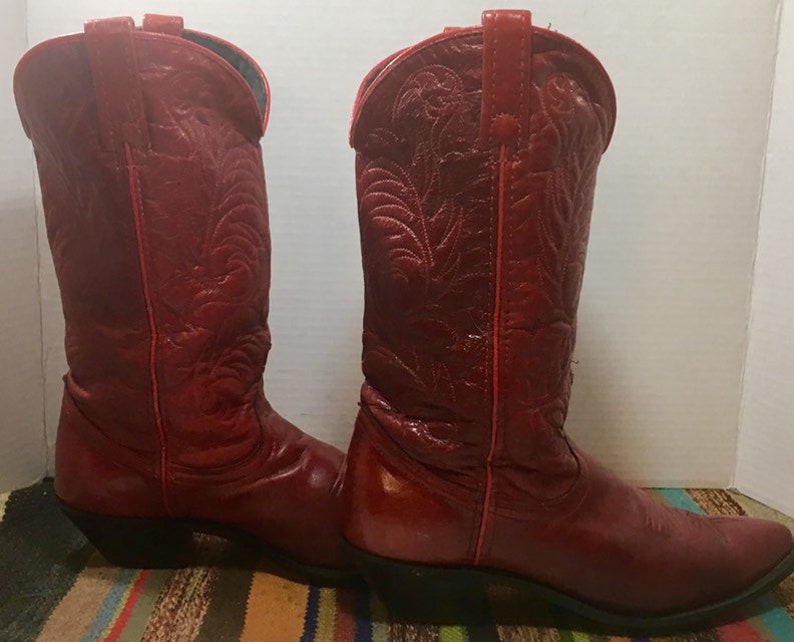 Red Acme Cowgirl Boots size 7M