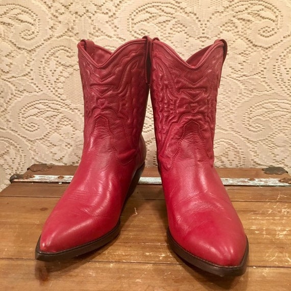 Red Hot Cowgirl zodiac Booties size 10M