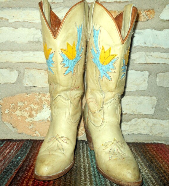 Vintage Miss Capezio Cowgirl Western Boots with Yellow and Turquoise Floral Inlays size 6 1/2 M