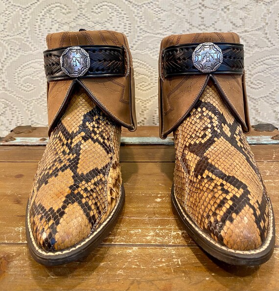 Hand Crafted Exotic Genuine Snakeskin Cowboy Cowgirl Ankle Booties from Acme women’s size 10 M