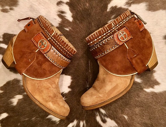 Tan Suede and Cowhide Acme Cowgirl Booties size 8 M