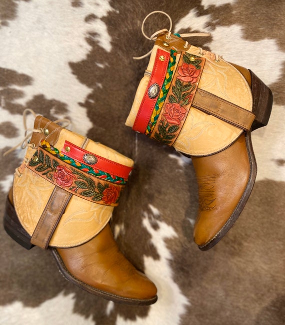Vintage Tan Leather Justin Cowgirl Boho Booties with Rose Belt size 8 B