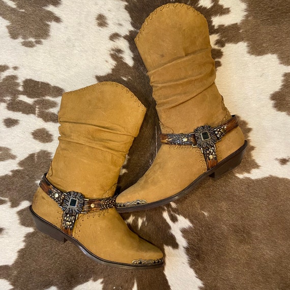 Vintage Tan Suede Slouch Cowgirl Boots with Feather Band and Wingtips from Zodiac Boots woman’s size 7 M