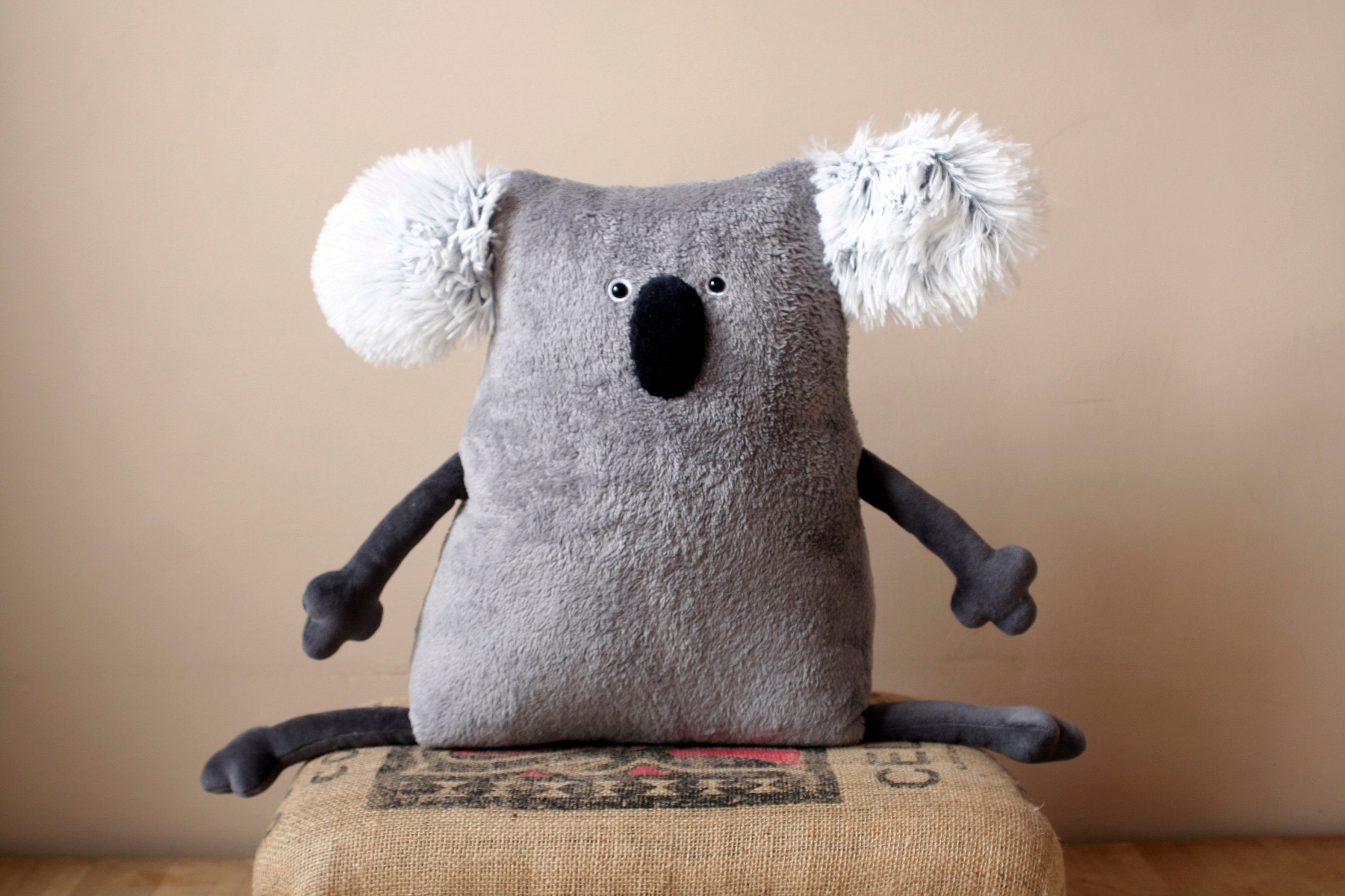 Big Koala Pillow Muma, MaxiMuma Cushion Koala, Soft Koala Toy, Comfortable Koala, Comfy Plush