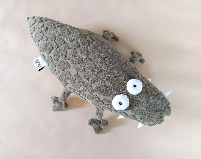 Pickles the Crocodile, Handmade Muma Croc Plushie, Cute Green Plush Aligator