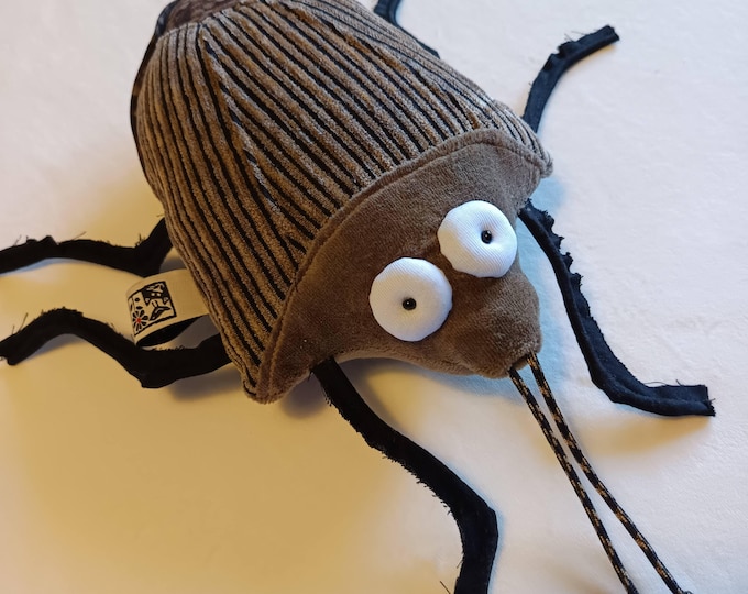 Brown Stink Bug Plushie, Little Plush Insect, Stuffed Stinky Bug Toy, Little Pest from Budapest