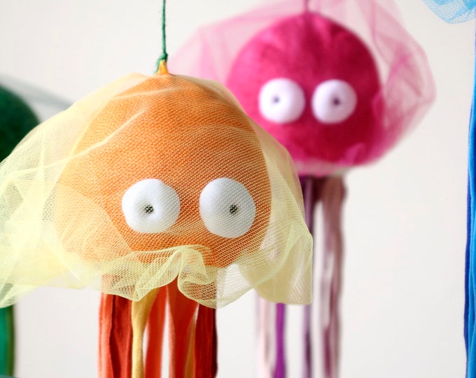 Jellyfish Stuffed Toy, Soft Medusa Plush, Sea Jelly Plushie, Colorful Ocean Creature