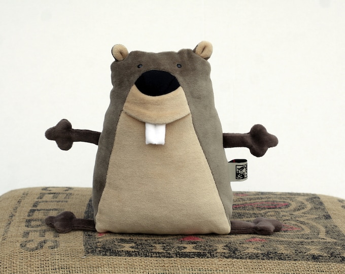 Muma Beaver Plush Ready to Ship, Funny Little Soft Toy, stuffed animal, Pocket Plush Beaver