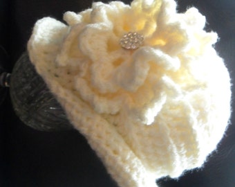 Instant download 326 1940s cloche  Hat Crochet pattern  baby girls toddler hat