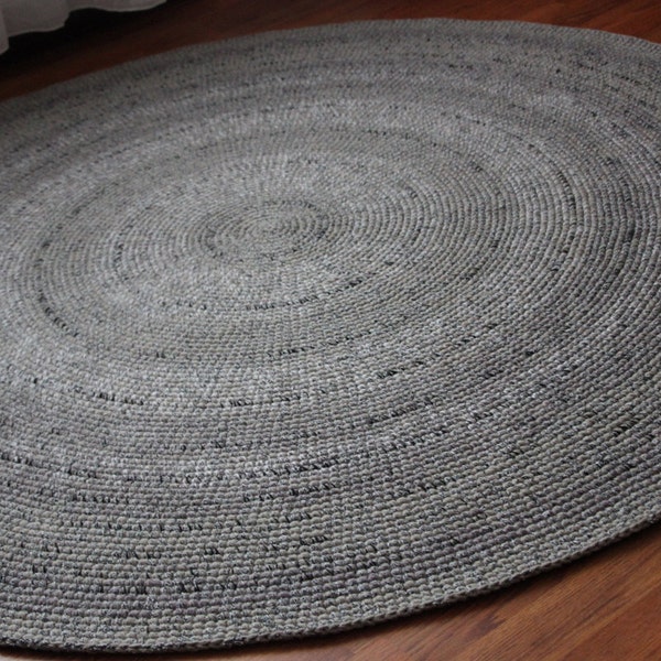 Crochet round rug, beautiful two changing grey shades