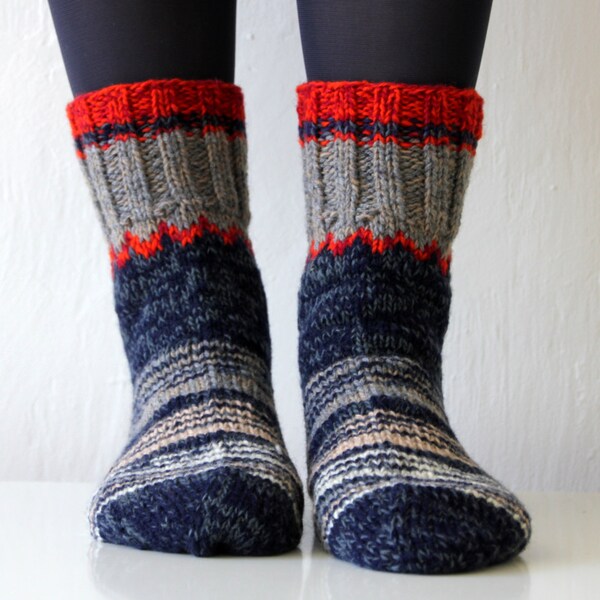 Beautiful Hand knit wool socks, size - medium, large, unisex, US size woman's 9 or men's 7.5