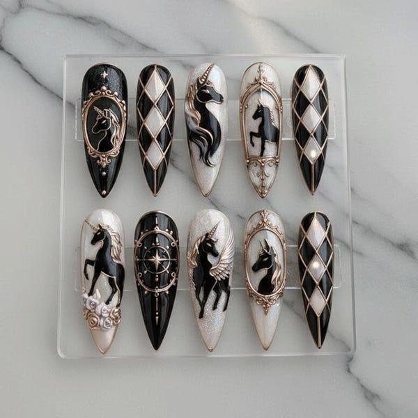Einhorn Drücken Sie auf die Nägel | Schwarz Gold Fantasy Nägel | Gothic Einhorn 3D Nagelkunst | Luxus Stiletto Nägel | Zauberhafte handgemachte Kleber auf Nägel