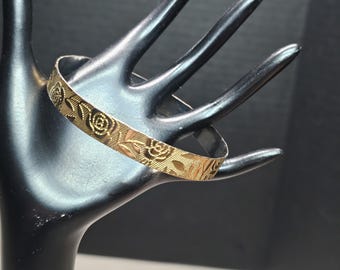 Pulsera vintage grabada en dos tonos