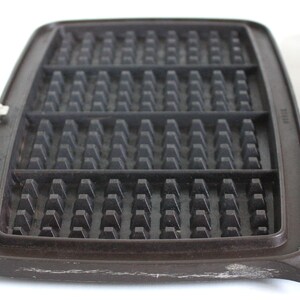 GE Waffle Iron Plates, Replacement Part, for Models A3G44 A5G44 A6G44 A7G44 34G42 AIG44T 24G44T 14G44T Upper plate only