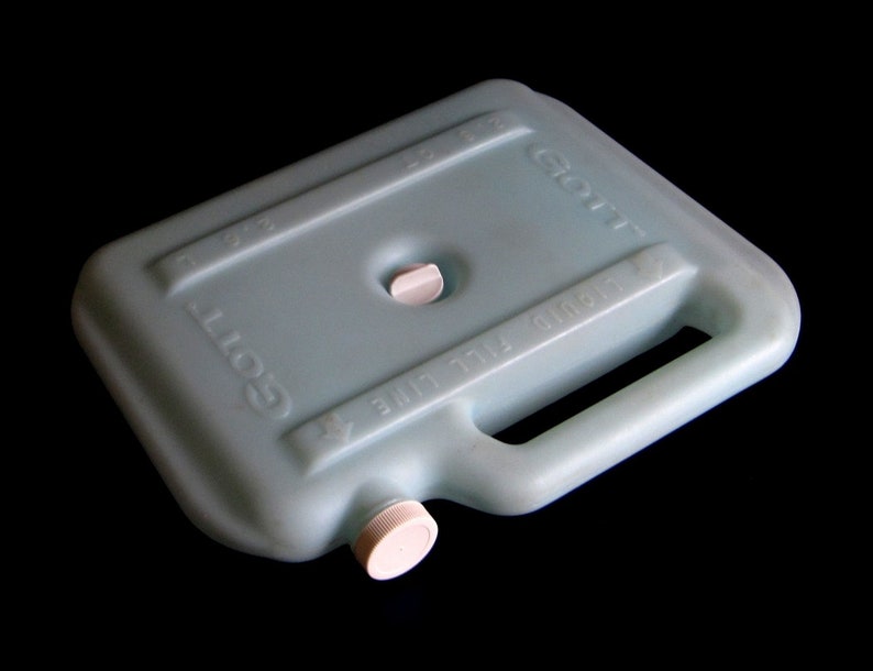 rubbermaid refreeze bottle