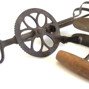 Hand Crank Mixer Egg Beater Taplin's Dover Pattern Improved Cast Iron Wood, or Antique Half Moon Double Blade Chopper Food Photography Props image 2