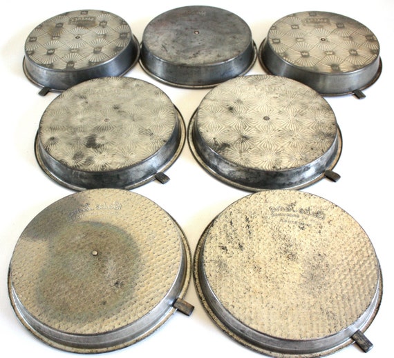 Round Slider Cake Pans Bax R2108 K Bake King 8 X 1 2 - Bake King Round Cake Pans With Slider Round Slider Cake Pans Bax R2108 K Bake King 8 X 1 2 - Bake King Round Cake Pans With Slider