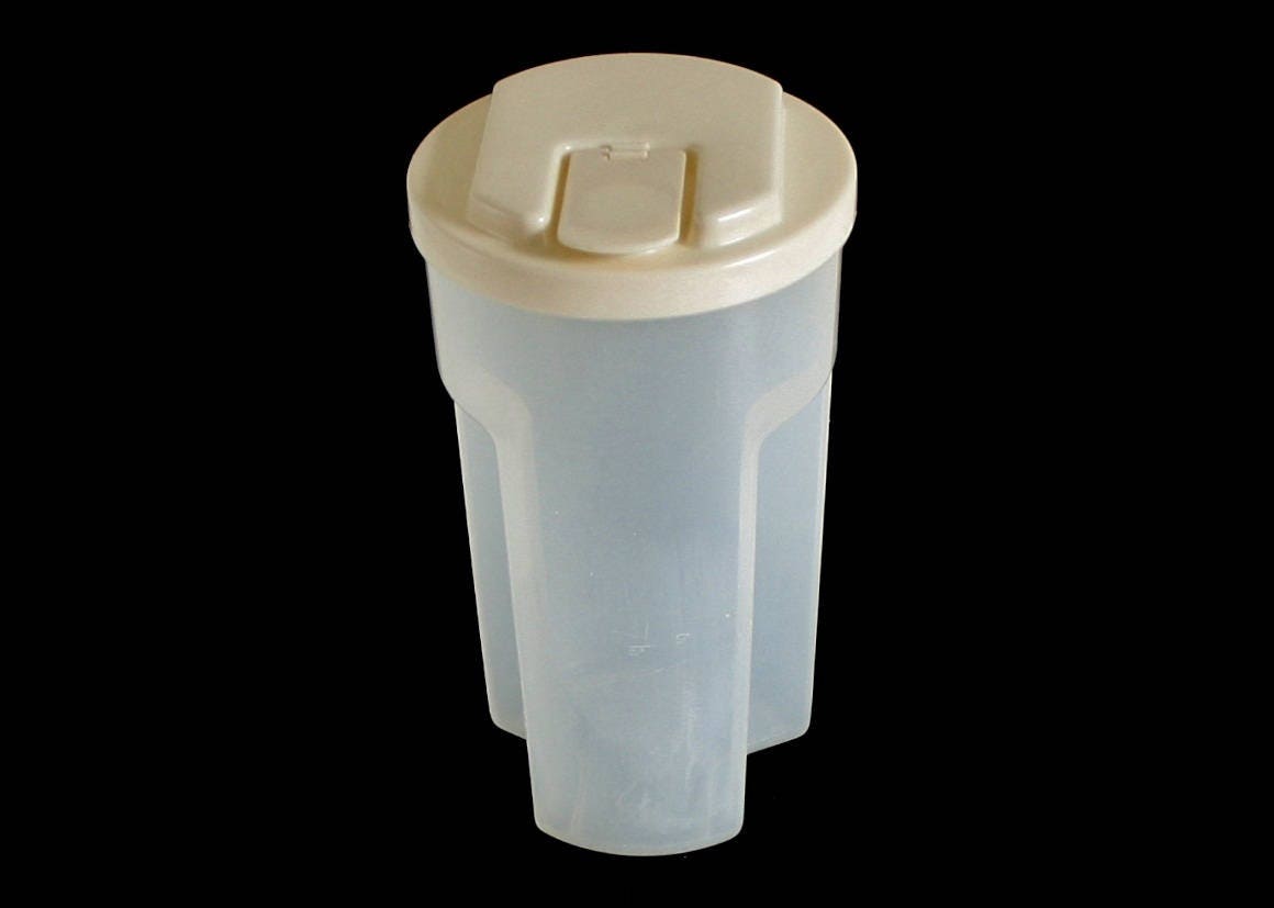 Rubbermaid Servin' Saver Plastic Containers, Canisters, Food Storage, 1980s  choose With or Without Lid 