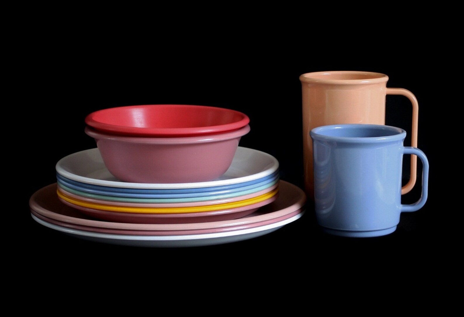 Rubbermaid Melamine Dishes Dinner Plates 3840, Luncheon Plates 3838, Coffee Mugs 3813 or 3817