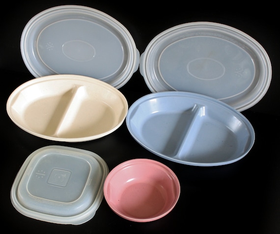 Rubbermaid Microwave Servin Saver Dishes: 4 Oz Bowl, Lid I, or Divided Oval  Dish / Lid V Oven Safe Plastic Containers Mauve Pink Blue Gray 