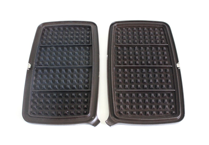 GE Waffle Iron Plates, Replacement Part, for Models A3G44 A5G44 A6G44 A7G44 34G42 AIG44T 24G44T 14G44T image 4