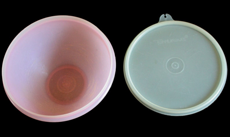 Pastel Tupperware Nesting Bowl / Lid, Wonderlier as-is, see description image 6