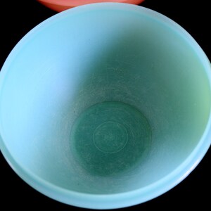 Pastel Tupperware Nesting Bowl / Lid, Wonderlier as-is, see description 7" blue bowl