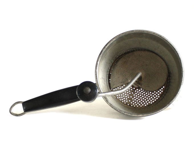 Small Foley Food Mill Vintage Applesauce Maker Hand Crank Ricer 2 Cup 