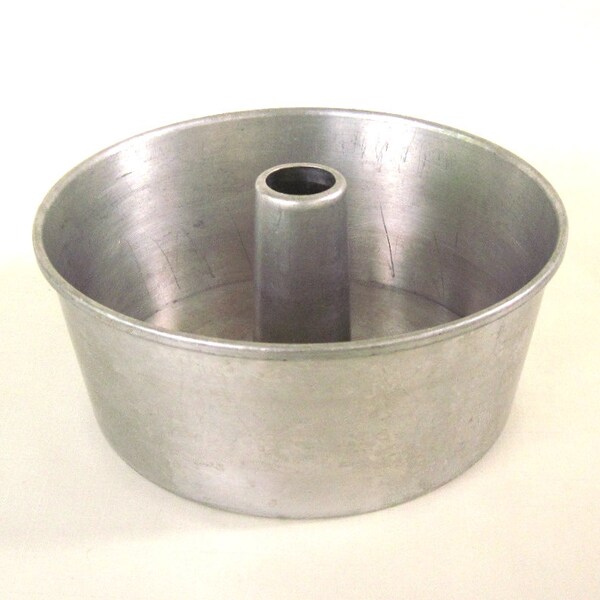 Wearever Angel Food Cake Pan 2744 10" Aluminum 2 Piece