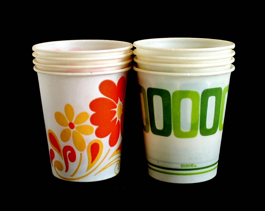 5 Oz Dixie Cups Small 1970s Kitchen / Bathroom Vintage Disposable Paper Cup  priced per Set of 3 or 4 Single Cups 