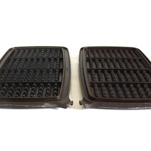 GE Waffle Iron Plates, Replacement Part, for Models A3G44 A5G44 A6G44 A7G44 34G42 AIG44T 24G44T 14G44T image 1