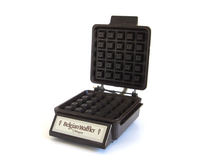 Belgian Waffle Iron Small Munsey Belgian Waffler Maker BW2 Used Mini