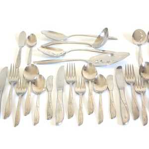 Oneida Twin Star Atomic Starburst Flatware Replacement Pieces, Mid Century Modern Community Stainless Silverware, Teaspoon, Dinner Fork, etc 26-pc service for 3