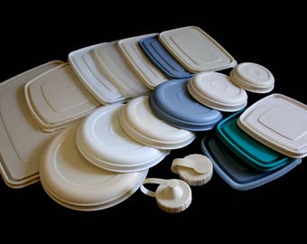Rubbermaid Containers Servin' Saver Replacement Lids Covers Plastic Food Storage, Squirt Bottle, 11 1 1980s