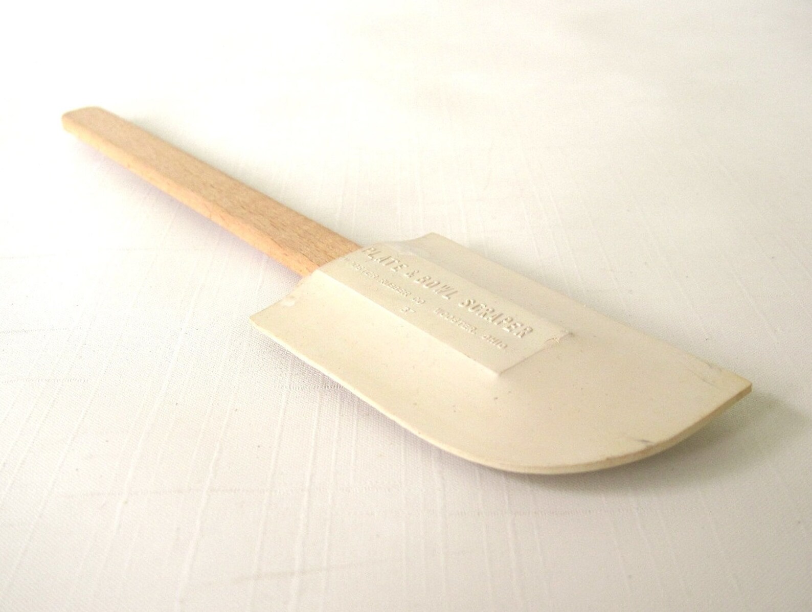 Rubbermaid Plate & Bowl Scraper Rubber Spatula Wood Handle Etsy